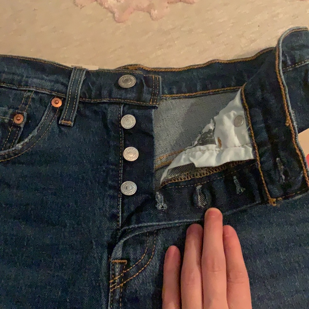Levi shorts - Picture 5 of 7